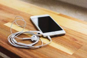 Accesorios para iPhone reacondicionado: auriculares
